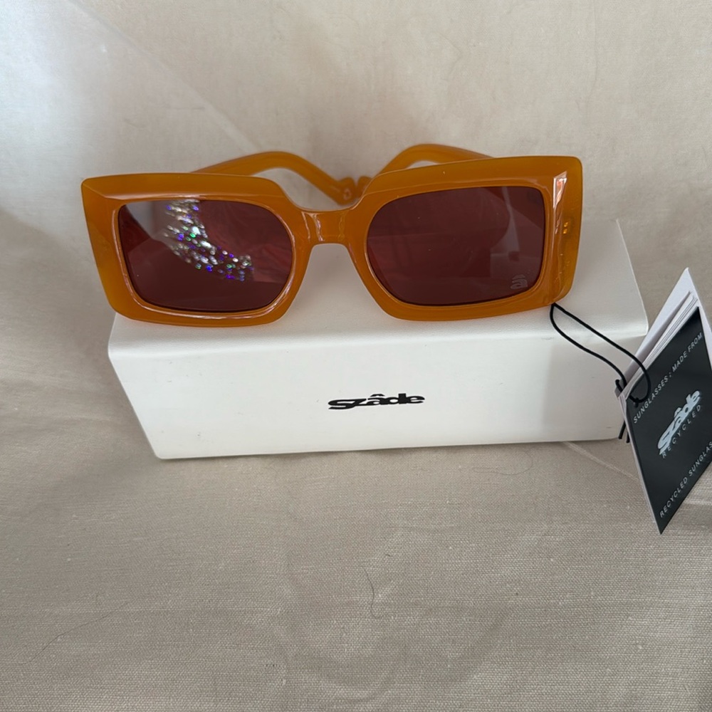 Szade Recycled Sunglasses Burnt Honey/Cherry Cola w/ Case & Cleaning Cloth BNWT‎